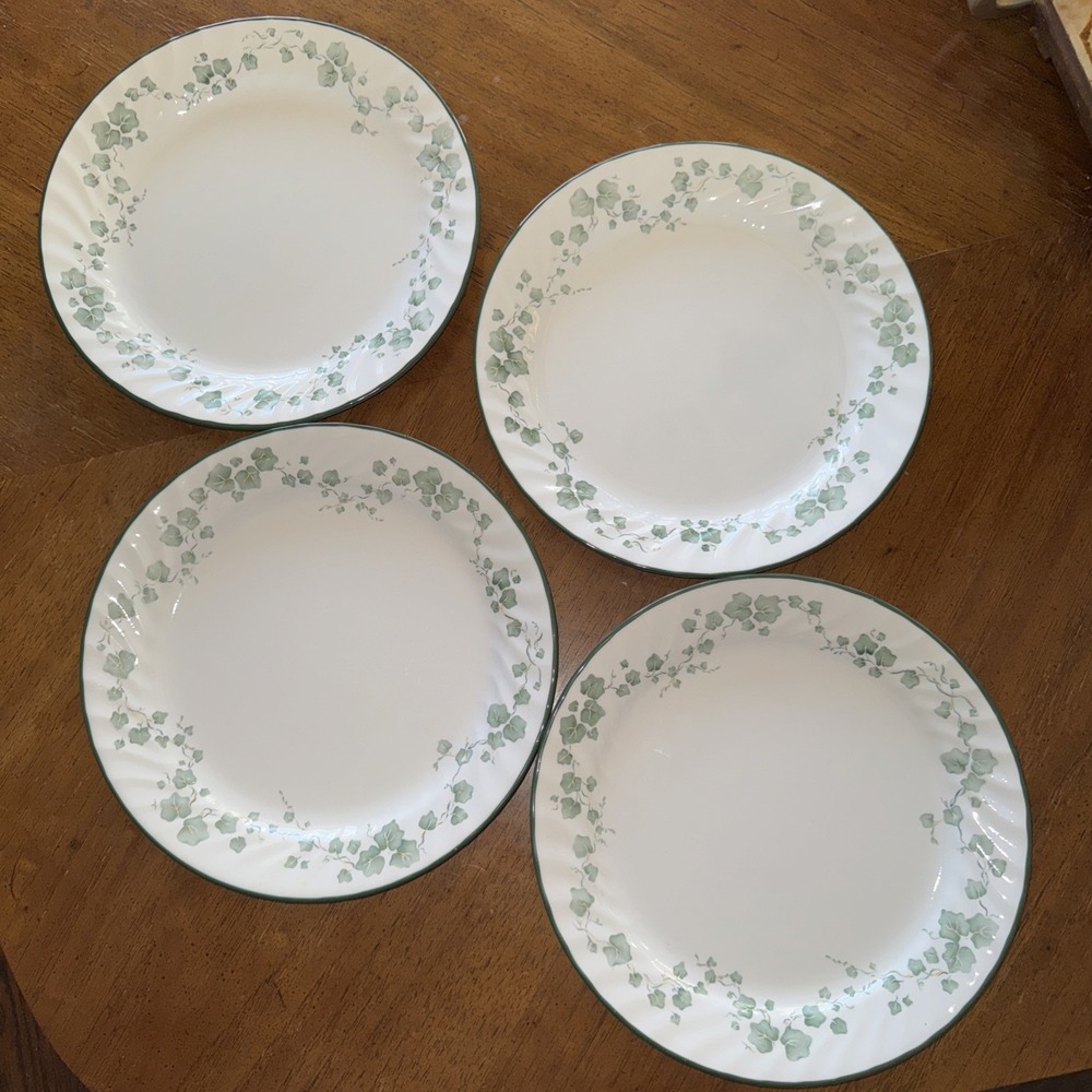 Corelle Callaway Ivy Swirl Rim Dinner Plates 10 1/4" Set of 4 EXCELLENT